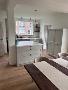 Gerberga-N-kamer-keuke